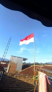 bendera merah putih ukuran sedang 1pcs