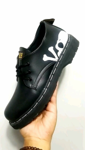 1619 SKULL - Sepatu Casual Pantofel Docmart Pria Low Boots Kerja Kuliah Hangout Kekinian Keren Sepatu Pria Trendi Terbaru