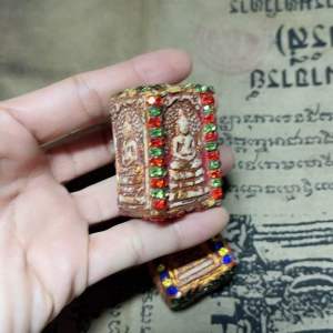 พระสมเด็จโตสี่หน้าประดับพลอย กรุวังหน้า วัดพระแก้ว เขย่ามีเสียง