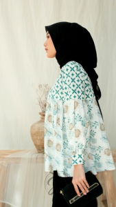 Blus Batik Kerja Modern & Casual