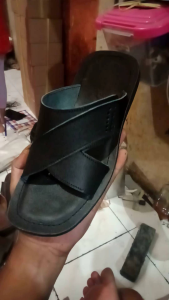 Sandal Kulit Pria Berkualitas