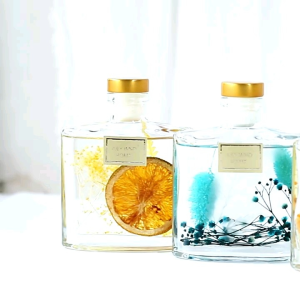 Pengharum Ruangan Aromaterapi / Minyak Esensial 120ml Tahan 180 Hari