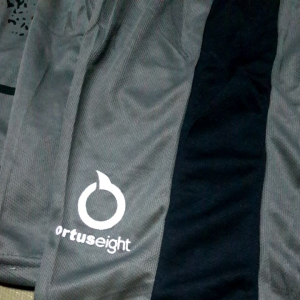 Stelan Jersey Bola Anak Laki & Perempuan: Pakaian Olahraga Indoor & Outdoor