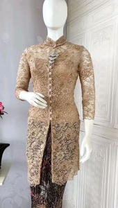 Atasan Kebaya Brukat Mocca Longtorso: Desain Elegan untuk Acara Formal
