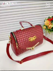 TAS YOYO MURAH / TAS SELEMPANG KEKINIAN / TAS CEWE MURAH