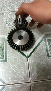 Bộ Bánh răng côn  (Nhông Côn)  Modul M3 từ 18 đến 30 Răng.1 bộ gồm 2 bánh răng ăn khớp