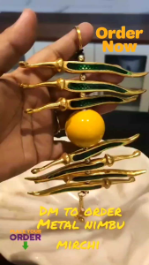 KANN DIRISTY Metal lemon Mirchi Door Hanging Green Chilly Yellow Lemon for Outdoor Entrance or Wall Hanging /HOME DECORATION- 23x11x4 cm