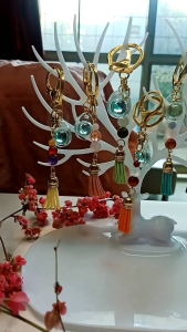 พวงกุญแจหินนำโชคลูกแก้วยันต์นะวัดถ้ำเมืองนะสีตามวันเกิด