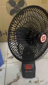 Quạt chạy pin phổ thông 4cm MakitaDewalt… 8inch 2 tốc độ gió có xoay chân pin phổ thông 4cm