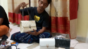 PAKET SATU STEL TAS DAN SANDAL MUSHEELS TERBARU