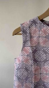 ❤️❤️ Pink Grey Colour Batik Stamp Crop L Size Top Sleeveless❤️❤️