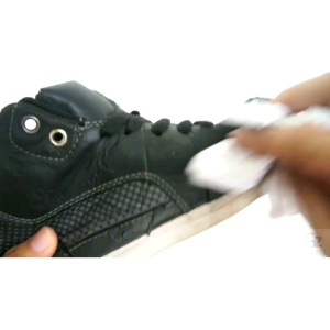 Cat Tekstil Cantiq: Cat Permanen & Anti Luntur untuk Berbagai Permukaan