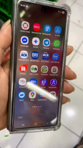 Anti Gores Kaca SPY Samsung Z Fold 3 Z Fold 4 Z Fold 5 Z Fold 6 Z Fold 7 Gelap tampak dari Samping