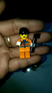 Lắp ráp 1 mô hình Minifigure Đội quân Nón Cối bằng nhựa