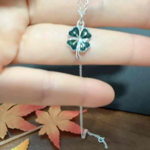 [Studs & Such] 925 Silver Necklace With Dark Green Four-Leaf Clover Pendant