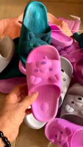 Dép heo con đế cao su mềm êm chân