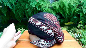 Blangkon Sunan Kalijaga Demak Motif Parang Klitik Gurdo