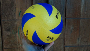 BOLA VOLI MIKASA MVA300 TERMURAH FREE DOP DAN JARING BOLA