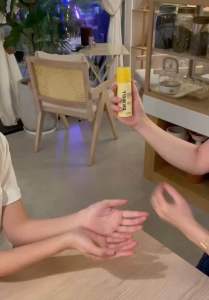 Nước Xịt Diệt Khuẩn Cho Tay Và Cho Bề Mặt Dr Well Giúp Tiêu Diệt 99.99% Các Chủng Vi Khuẩn Và Nấm Giúp Làm Sạch Hiệu Quả