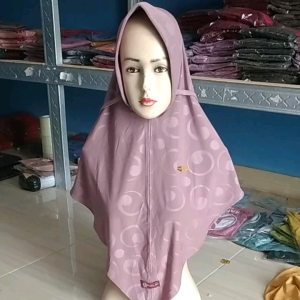 HIJAB INSTAN CARISSA BY RAFILAH HIJAB