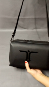 Tas Slempang Keren Multifungsi Harga Murah Slingbag Anti Air Hitam Pouch Clouth bag Handbag Z5 PREMIUM Waterproof  Dengan Gaya Elegant dapat membuat anda semakin percaya diri mau kemanapun