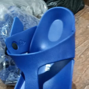 Sandal pylon nyaman dipakai dan ringan