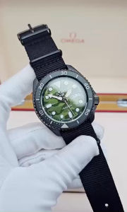 ĐỒNG HỒ NAM CHÍNH HÃNG Seiko SRPJ37K1 Automatic Sports Hardlex Green Dial Black Nato Strap For Men