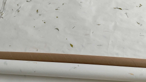 Giấy dó ép lá hoa cỏ tự nhiên (70cm x 140cm)