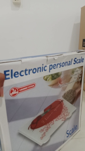 Timbangan Badan Digital Crown Star Uk. 30 x 30 cm Anti Pecah LCD PRODUK BERKUALITAS FREE BTRE 2 PCS BY GEMILANG PERSADA