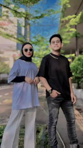 Kaos Distro Over Size Cotton Combet 20s/Baju kaos Pria M L XL XXL Terlaris 2024 TSHIRT Over Size