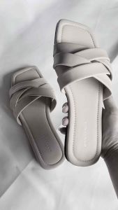 HANAYAKA Odelia Sandal Teplek