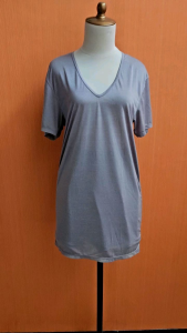 atasan kaos wanita abu muda pastel UNIQLO AIRism cewek L lengan pendek blouse minus