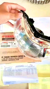 Reflektor lampu depan head lamp mio new mio smile 28D-H4310-00 assy bohlam+soket lampu original YAMAHA