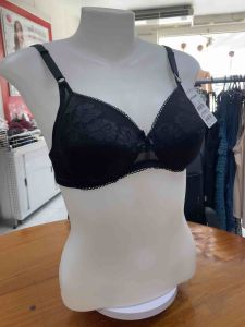 บราไร้โครงเสริมฟองน้ำหนา เวียนนา DB16104