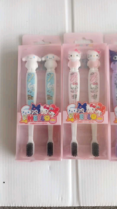 SIKAT GIGI ANAK IMPORT KARAKTER SANRIO / SIKAT GIGI LUCU KEPALA SANRIO / SIKAT GIGI KUROMI / SIKAT GIGI CINNAMOROLL