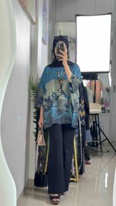 LC1993 Baju Atasan Lengan Pendek Oversized Motif Bunga Floral Fashion Retro Terbaru