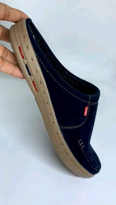 Sepatu Selop Pria Keren: Pilihan Terbaik dari Adika Store