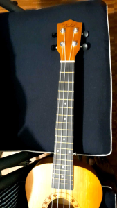 Ukulele 26 inches