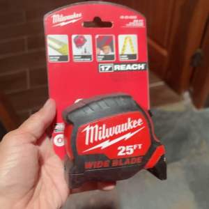 Milwaukee 25 ft. x 1-5/16 in. Wide Blade Tape Measure with 17 ft. Reach