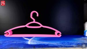 [SG SHOP SELLER] Thick Plastic Clothes Hanger (Best Seller Item In Shop) 6 Pcs / Pkt Available In 5 Colours
