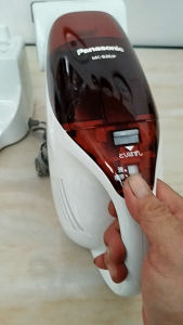Máy hút bụi cầm tay Pa na so nic hàng bãi Nhật