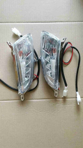 Cặp xi nhan trước xe điện vespa