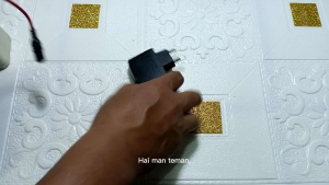 Paket Baterai Cas Speaker Bluetooth + Casan Type 3X 18650 12V 6800mAh Soket 5.5 Warna HITAM