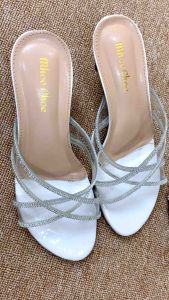 Muchu - Widie Sandal Heels Wanita 5 cm: Desain Elegan & Fungsi Maksimal