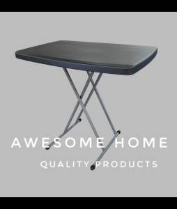 โต๊ะพับอเนกประสงค์ โต๊ะขนาดเล็ก โต๊ะวางโน๊ตบุค โต๊ะปิคนิค โต๊ะวางไมโครเวฟ โต๊ะพกพา หน้าโต๊ะผลิตจาก HDPE คู่เหล็กเคลือบกันสนิม เคลื่อนย้ายสะดวก ปรับระดับสูง ไม่ต้องประกอบ ใช้งานได้เลย สินค้าผลิตในประเทศไทย รับประกันทุกชิ้น