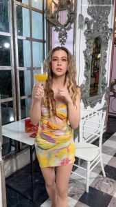 ส่งฟรี [ 2 แถม 2 ฟรีไฟเบอร์ 4 ซอง ] Ami Fiber Night เอมี่ ไฟเบอร์ ไนท์ ลดการสะสมไขมัน ขับของเสีย ปรับสมดุลระบบขับถ่าย 1 กล่อง 10 ซอง