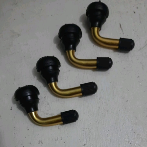 [4 Pcs] Pentil KARET PVR 70 Kuningan Tubeless  Bengkok 80 derajat