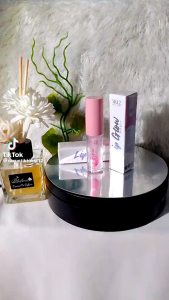 LIP  GLOW MAGIC SR12 PELEMBAB BIBIR PENCERAH BIBIR