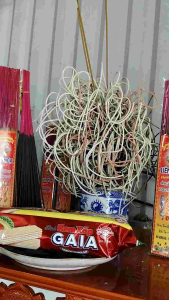 [FreeshipMAX] Nhang đen cổ truyền (100 que )