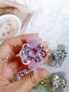 Kẹp tóc càng cua 3 răng đính đá pha lê sáng đẹp chắc chắn